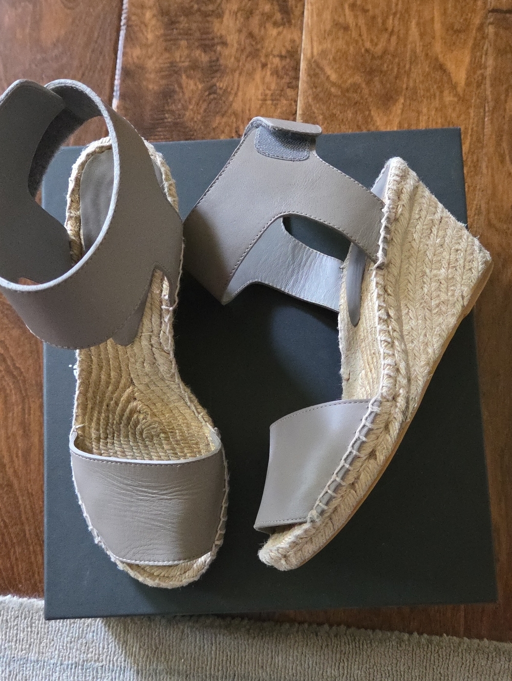 Vince. Women's Grey Espadrille Wedge Sandals